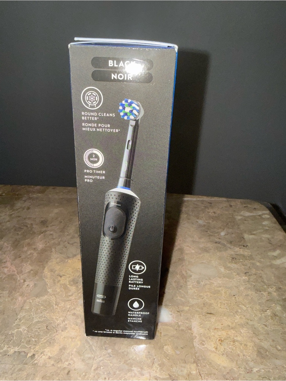 Oral-B Toothbrush, Pro 500 + Electric Toothbrush with (2) Brush Heads, - Picture 3 of 3